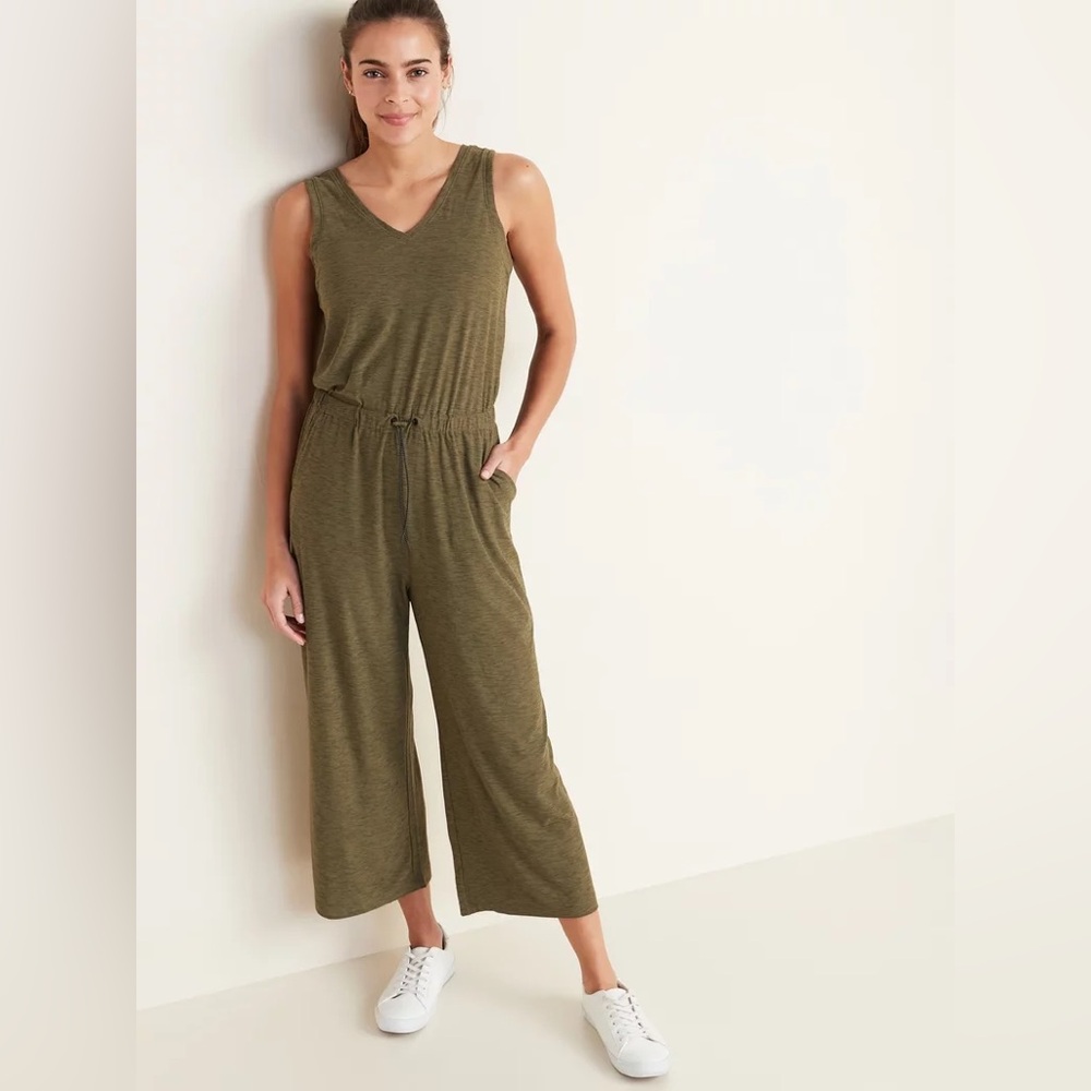 Old Navy Active - Olive Green Sleeveless Jumpsuit